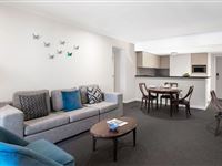 1 Bedroom Apartment - Mantra on Russell Melbourne